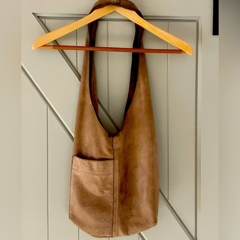 Rough and Tumble Candid Sling Outer Pockets Small Totebag